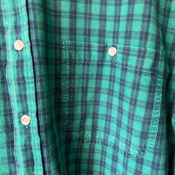 WOOLRICH 80s vintage size medium navy and green plaid cotton button down - Picture 2 of 5